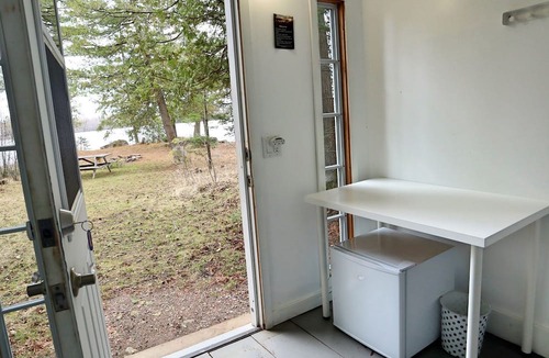 Killaloe Cabin | Golden Lake Glamping Cabin, Ideal to Discover the Ottawa Valley