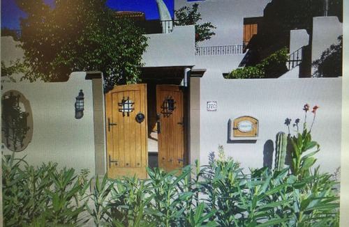 Nopolo House | Golf Course And Mountain Views From This Unique Casa Encantada