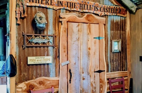 Voca Cabin | Gone Fishin'