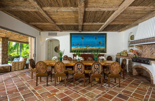 Palmilla Villa | Gorgeous 8 BR Beachfront Koll Estate w/Private Pool, A/C, WiFi, BBQ + More!