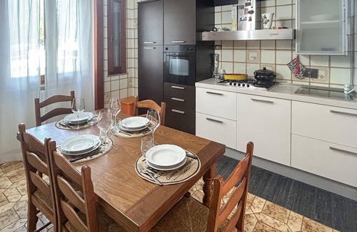Nugola Apartment | Gorgeous apartment in Collesalvetti with WiFi