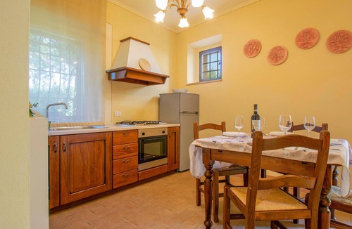 Larciano Apartment | Gorgeous apartment in Lamporecchio with WiFi