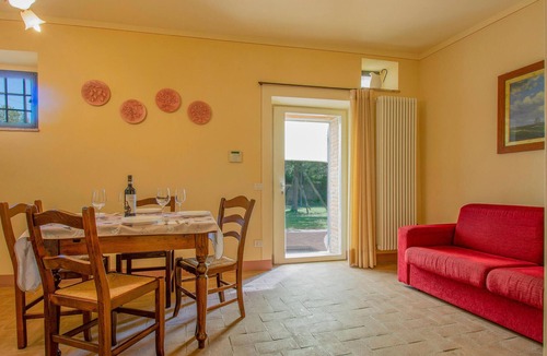 Larciano Apartment | Gorgeous apartment in Lamporecchio with WiFi