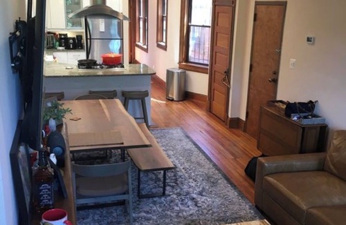Stanton Park Apartment | Gorgeous Capitol Hill/Stanton Park one bedroom second level
