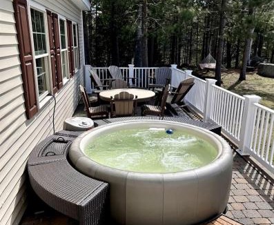 Beaver Cove House | Gorgeous Cottage with Hot-tub and Games in Beaver Cove, Maine