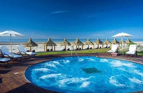 Centro Resort | Gorgeous luxury resort suite w/Jacuzzi tub and private plunge pool.