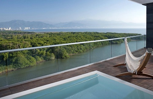 Bajio Villa | Grand Luxxe 2 Bedroom Villa