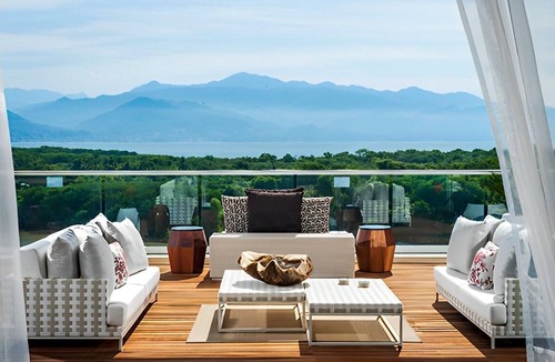 Las Jarretaderas Condo | Grand Luxxe Residence Loft
