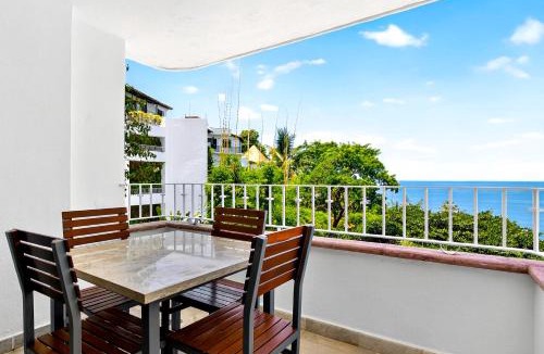 Conchas Chinas Apartment | Grand Miramar A101