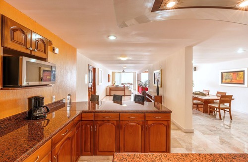 Conchas Chinas Apartment | Grand Miramar All Luxury Suites & Residences