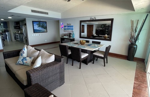 Colonia 5 de Diciembre Condo | GRAND VENETIAN, OCEAN FRONT CONDO