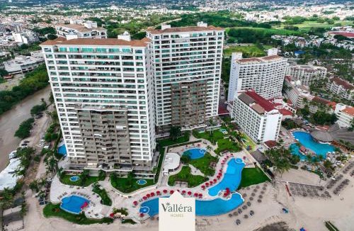 South Hotel Zone Apartment | Grand Venetian, Ocean front condo By Valléra Homes