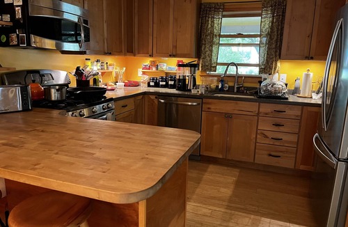 Camden House | Great location. Last availability of 2024: July 3- July 14.