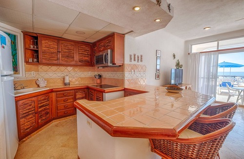 Akumal Condo | Ground-Floor Beachfront Condo with Pool, Patio & Concierge