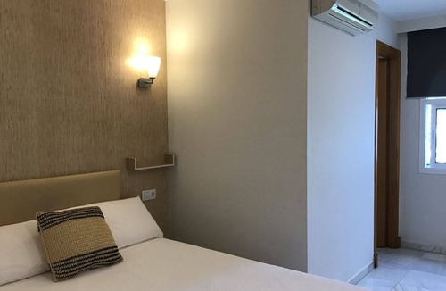 Barbate Hotel | H. Standard Double - One Room Hotel, Sleeps 2