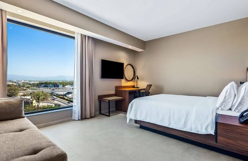 Las Jarretaderas Hotel | Hampton Inn By Hilton Nuevo Vallarta