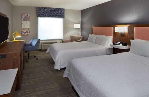 Dorval Hotel | Hampton Inn & Suites Montreal-Dorval