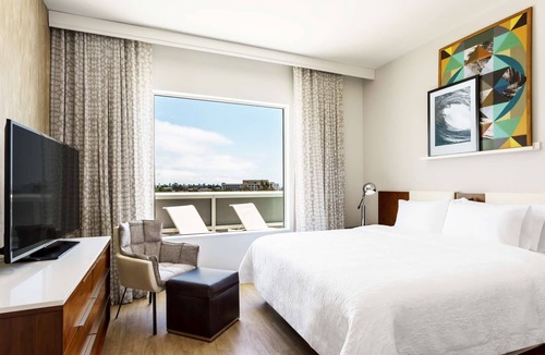 Downtown Hotel | Hampton Inn & Suites Santa Monica