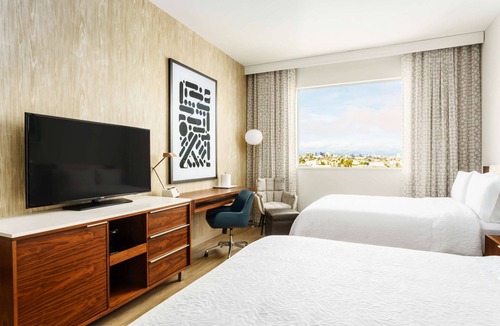 Downtown Hotel | Hampton Inn & Suites Santa Monica