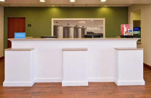 Wilmington Hotel | Hampton Inn & Suites Wilmington