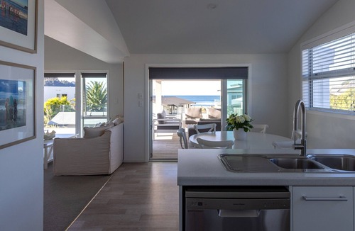 Whangamata House | Hampton Views - Luxe Beachfront Retreat