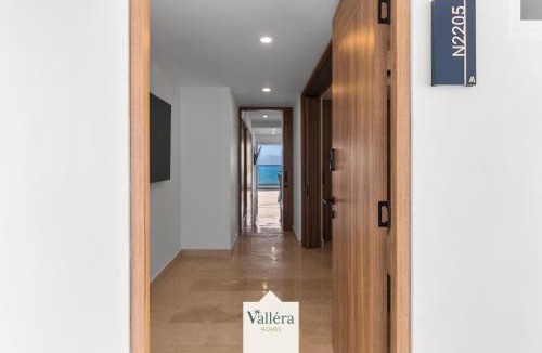 Las Glorias Apartment | Harbor 171, Breathtaking Views