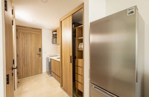 Las Glorias Apartment | Harbor Nt1611 by Moikkarentals