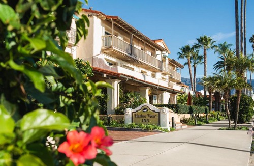 Santa Barbara Beach Hotel | Harbor View Inn