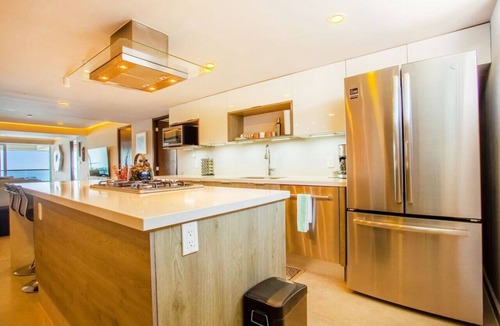 Las Glorias Apartment | Harbor11005 By Moikkarentals
