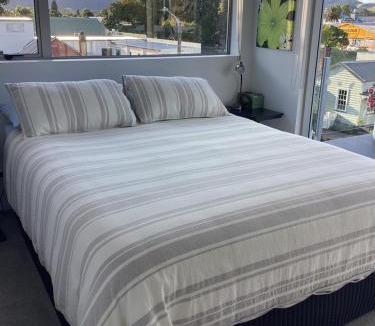 Whitianga Apartment | Harbourview Penthouse Apartment