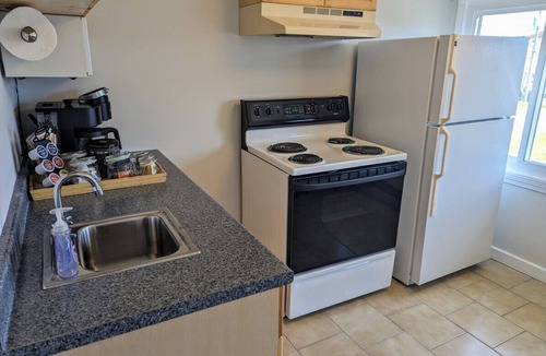Old Lyme Apartment | Hatch at Soundview · Beach+OceanView+Sunrise