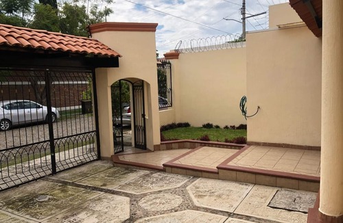 Riberas del Pilar House | HERMOSA CASA EN AJIJIC