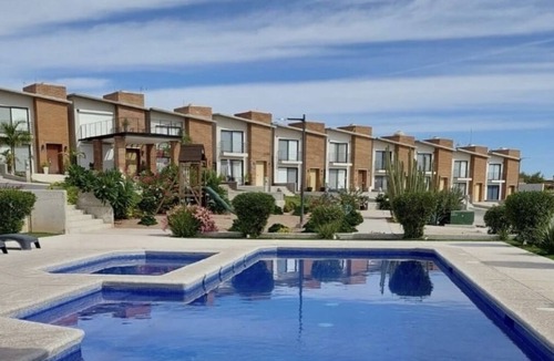 Hermosillo Villa | Hermosa Villa con Vista al Campo de Golf