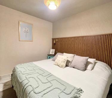 Patzcuaro Apartment | Hermoso Departamento, WiFi, terraza vista al Lago de Pátzcuaro, elevador, free parking