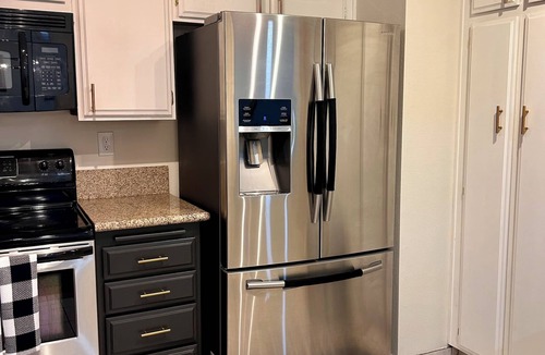 Monterey Hills Condo | Hillside + View+ First Level + Pool + Remodeled! Close to USC Keck & Attractions
