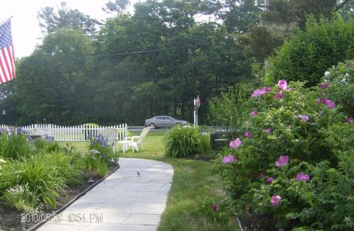 Ogunquit - Wells Bed & Breakfast | Holiday Guest House Bed & Breakfast
