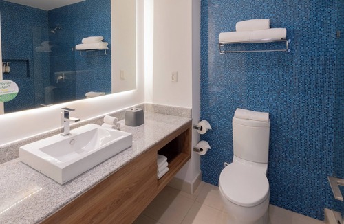 Playa Diamante Hotel | Holiday Inn Acapulco La Isla by IHG