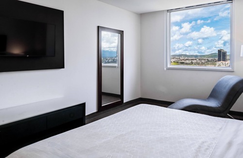 Angelopolis Hotel | Holiday Inn Express Hotel & Suites Puebla Angelopolis by IHG