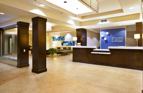Sault Ste. Marie Hotel | Holiday Inn Express - Sault Ste. Marie by IHG