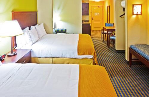 Ooltewah Hotel | Holiday Inn Express Hotel & Suites Ooltewah Springs - Chattanooga by IHG