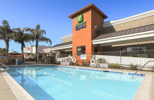Lompoc Hotel | Holiday Inn Express Lompoc by IHG
