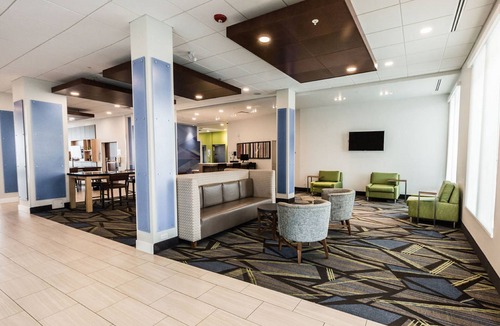 St. Albert Hotel | Holiday Inn Express & Suites Edmonton N - St. Albert by IHG