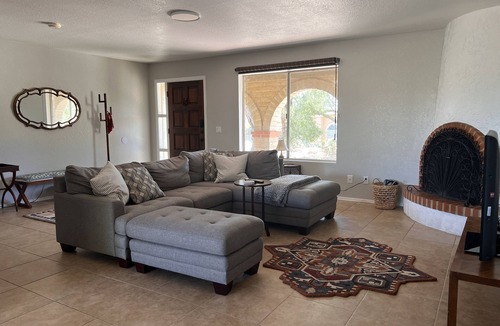 Vista Serena House | Home in the Catalina Foothills just 5 min drive to la Encantada shopping mall!