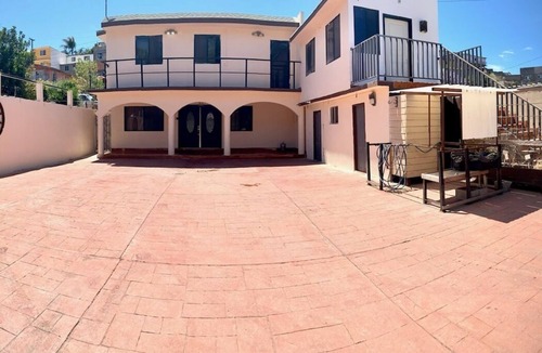 Ensenada House | Home only 20 min from beach and 15min from centro