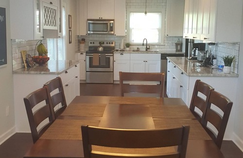 Norfolk House | Honeycomb Hideout at Oceanview Beach