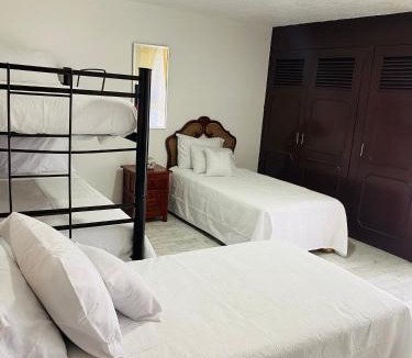 Providencia Hostel | Hostal Guadalajara Cosmopolitan Providencia