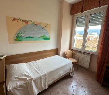 Marina di Pietrasanta Hotel | Hotel Ambasciatori