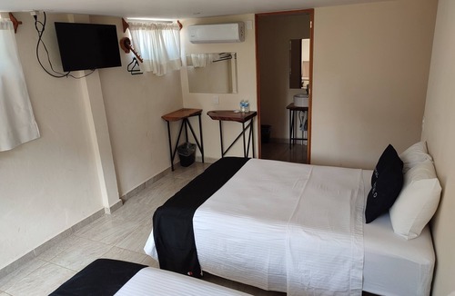 La Poza Hotel | Hotel Ashly Loma Larga