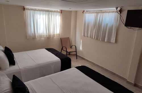 La Poza Hotel | Hotel Ashly Loma Larga