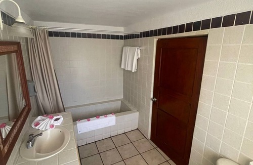 San Juan Cosala Hotel | Hotel Balneario San Juan Cosalá
